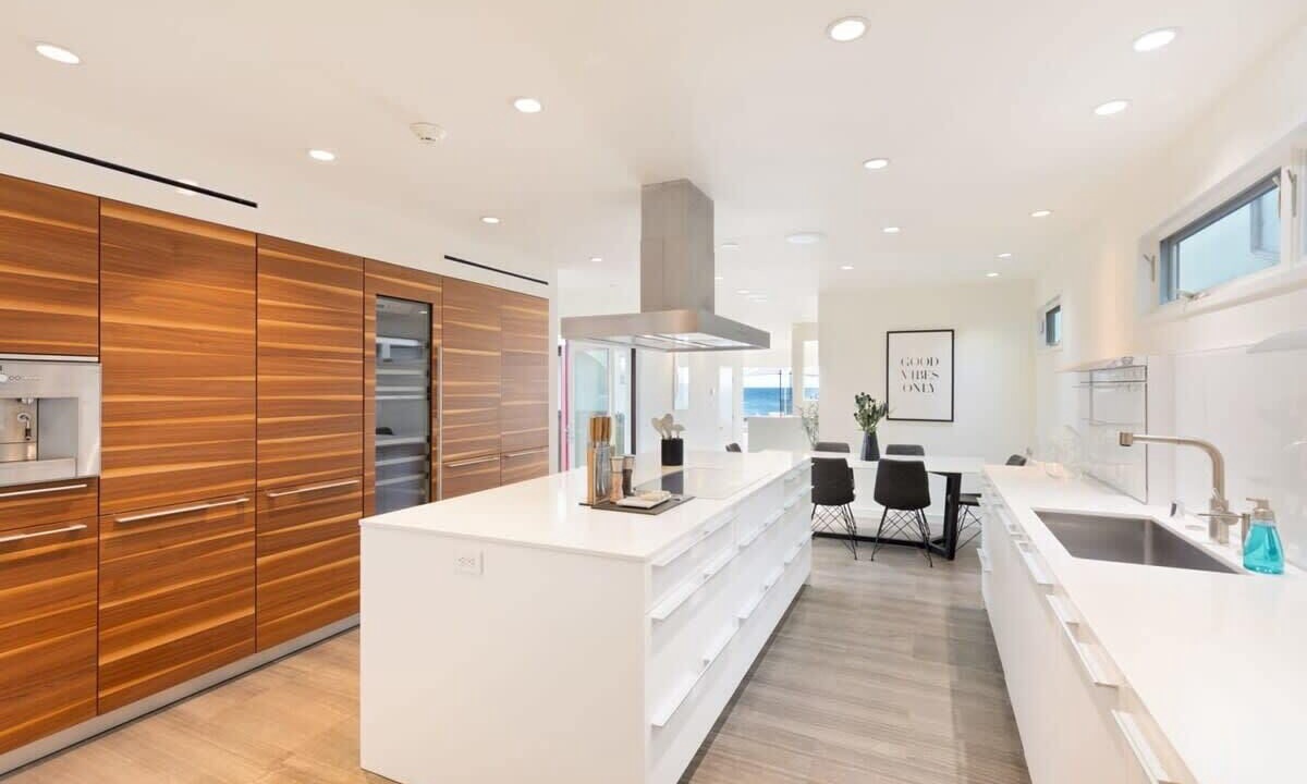 Photo of Kitchen in Eastern Malibu