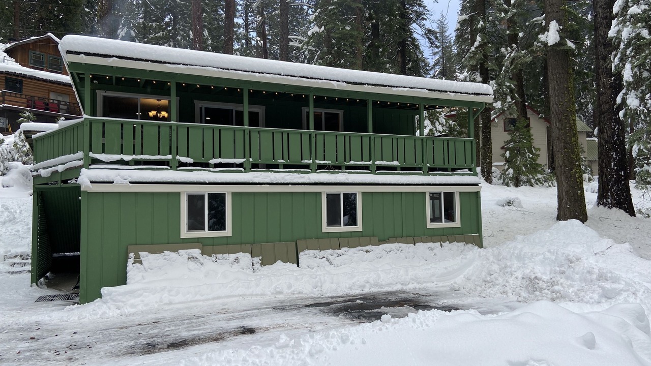 Photo of Outdoor in Strawberry