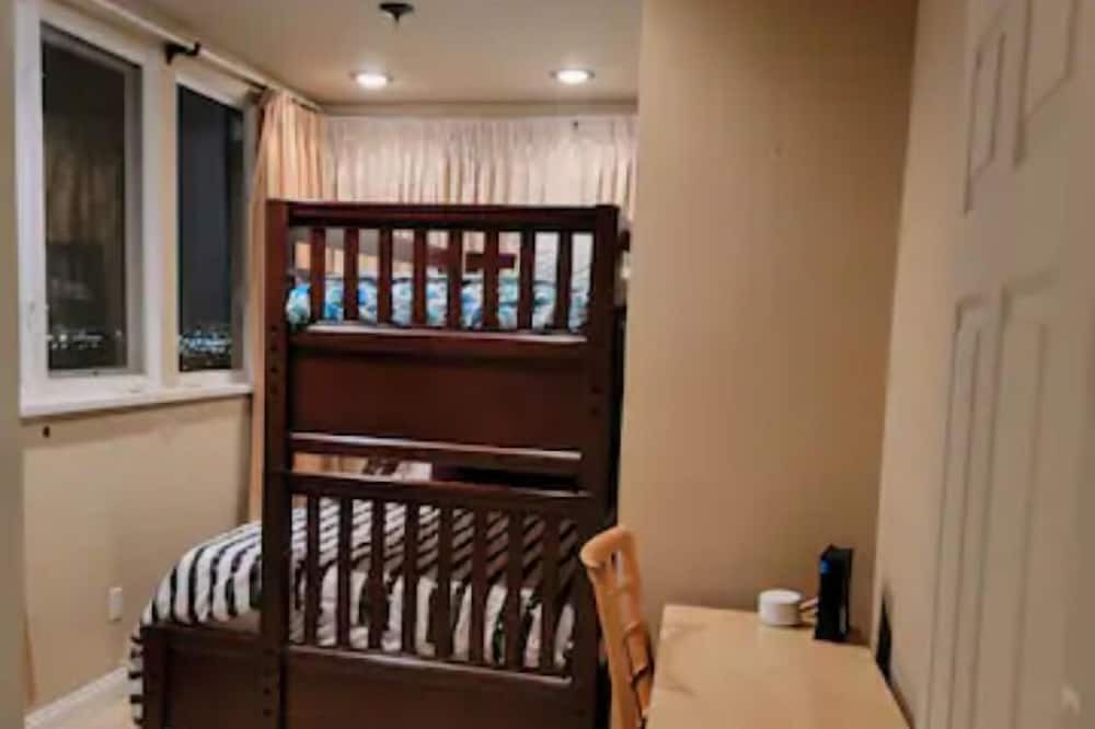 Photo of Bedroom in Whittier