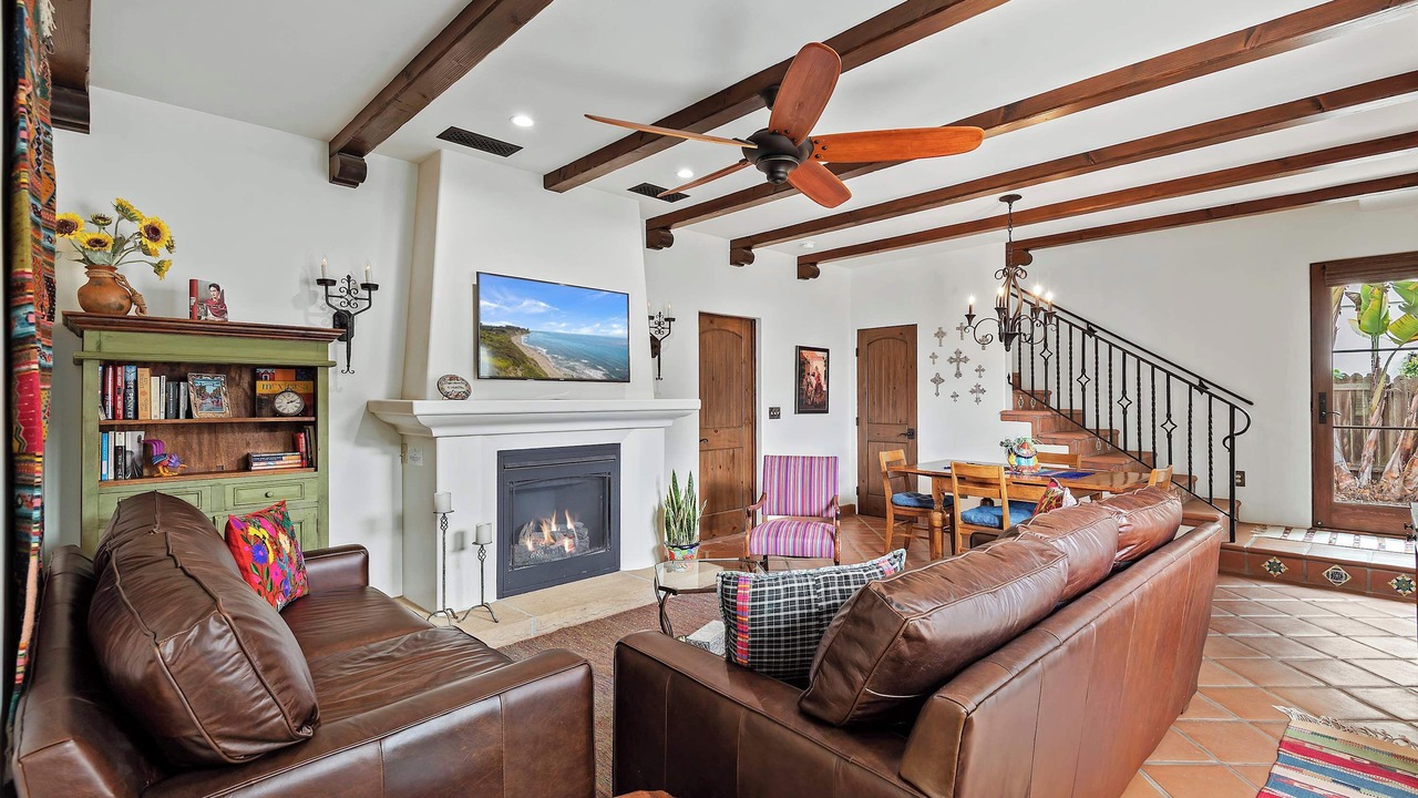 Photo of Livingroom in West Mesa