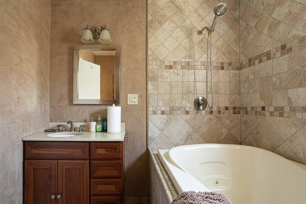 Photo of Bathroom in Inglewood