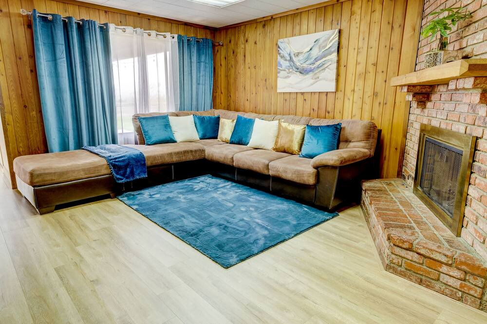 Photo of Livingroom in Rubidoux