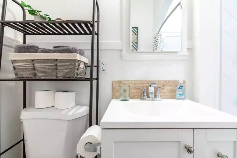 Photo of Bathroom in Downtown Redlands