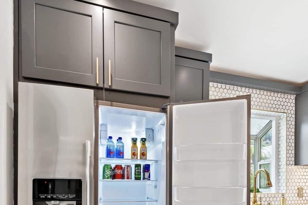 Photo of Kitchen in Studio City