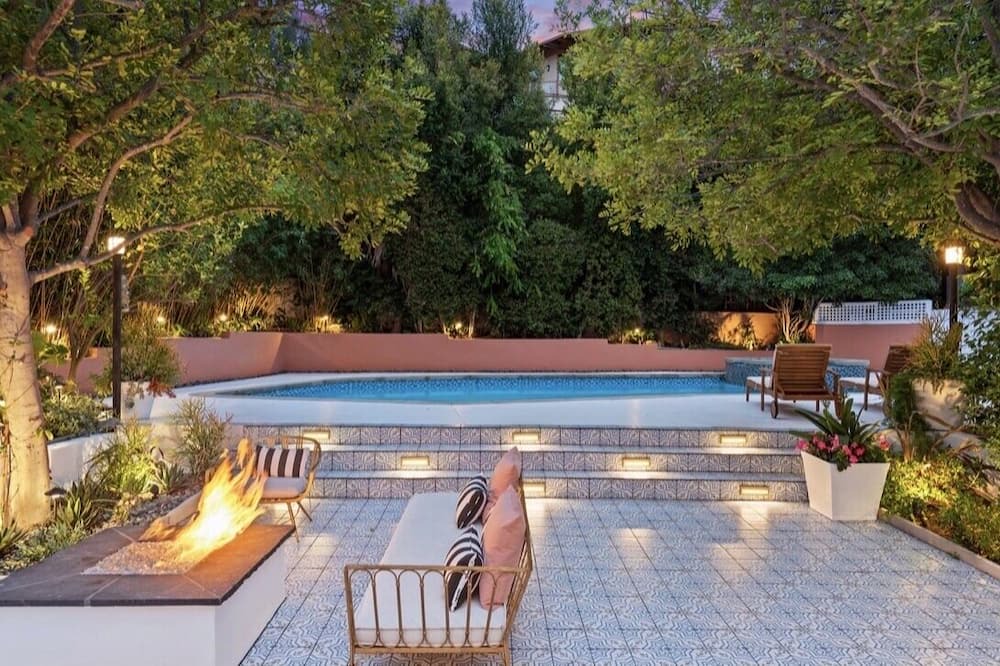 Photo of Outdoor in Studio City