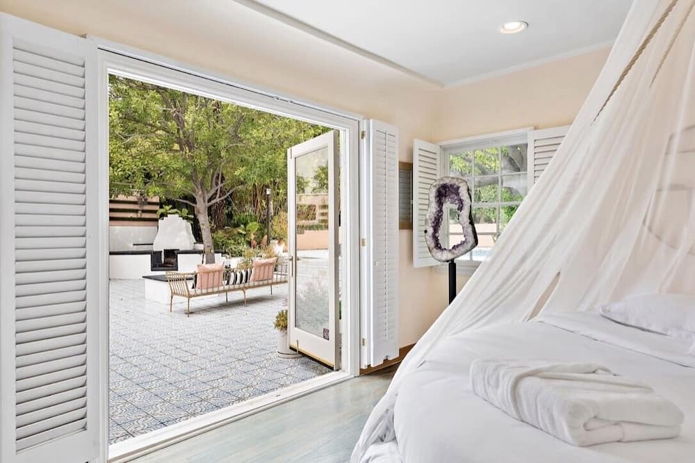 Photo of Bedroom in Studio City