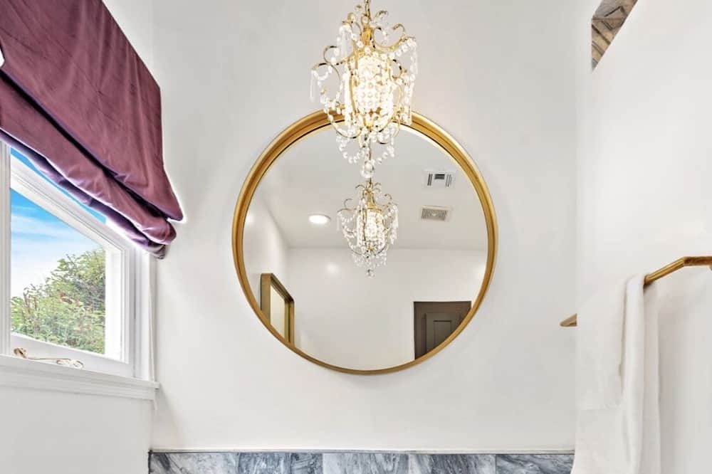 Photo of Bathroom in Studio City
