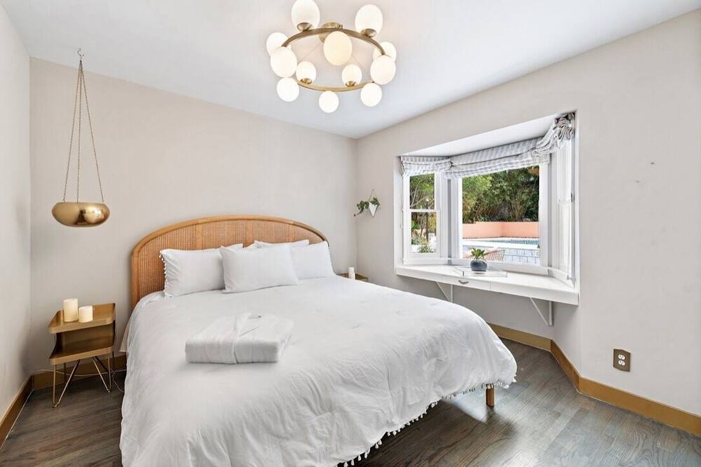 Photo of Bedroom in Studio City