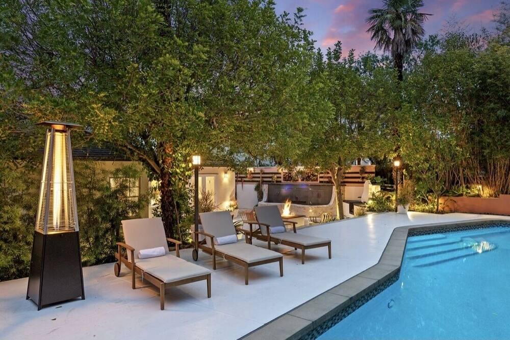 Photo of Outdoor in Studio City
