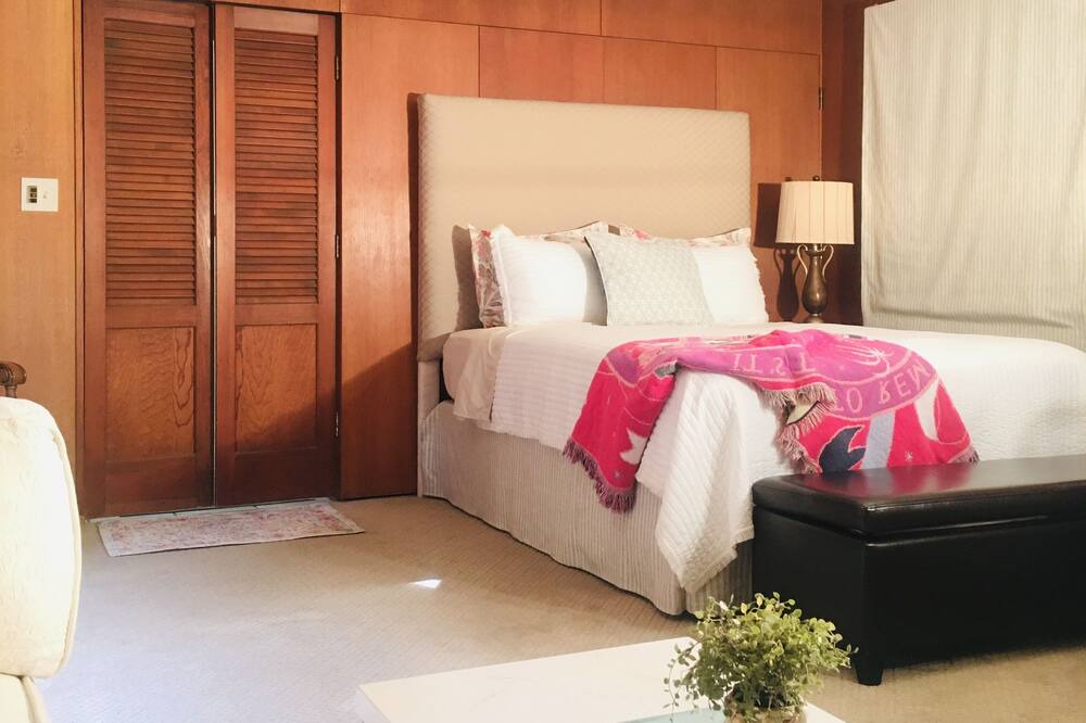 Photo of Bedroom in West Park Community