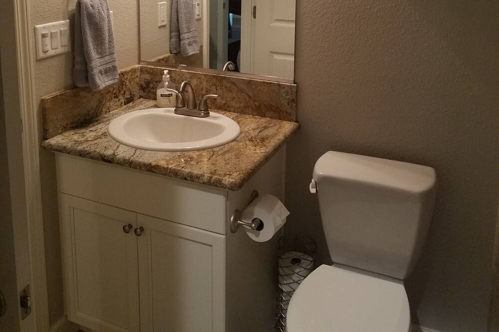 Photo of Bathroom in Oakhurst