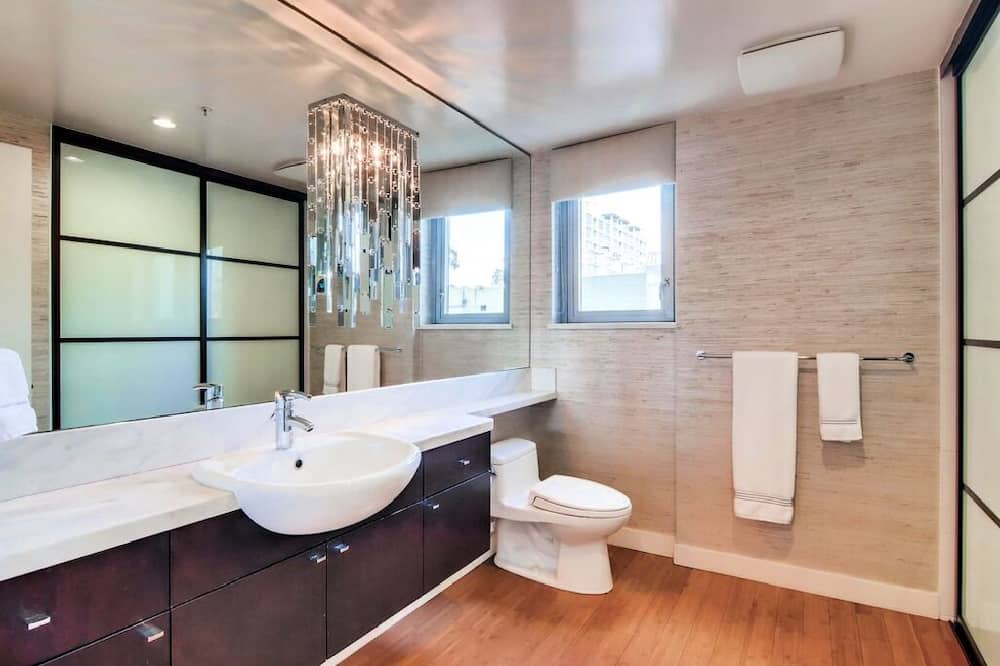 Photo of Bathroom in Cortez Hill