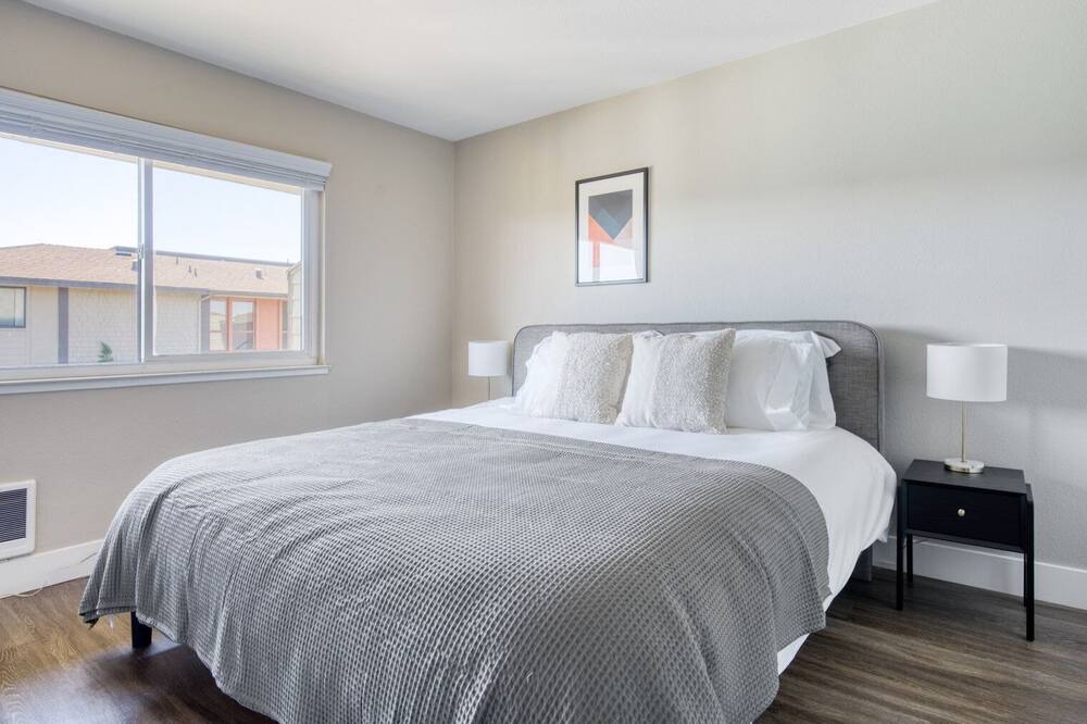Photo of Bedroom in Foster City
