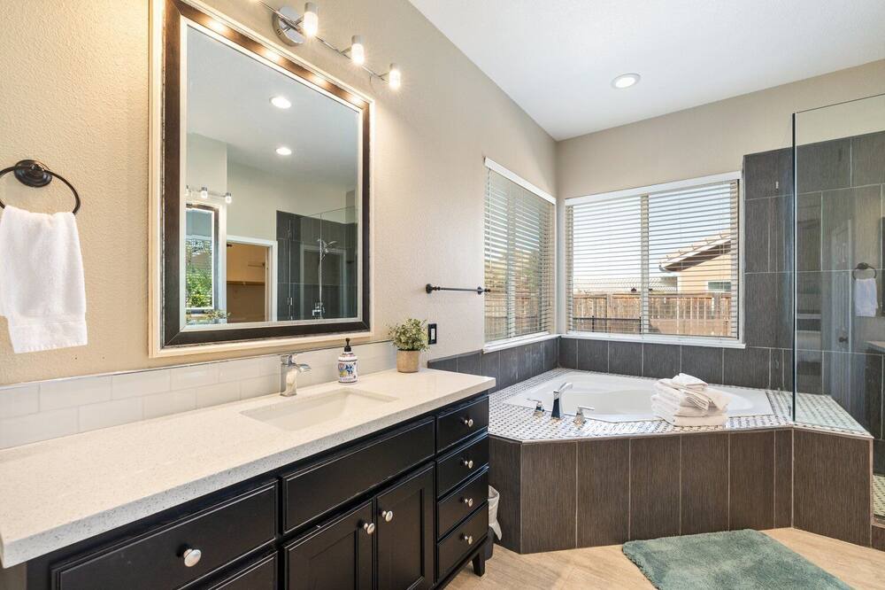Photo of Bathroom in Wildomar