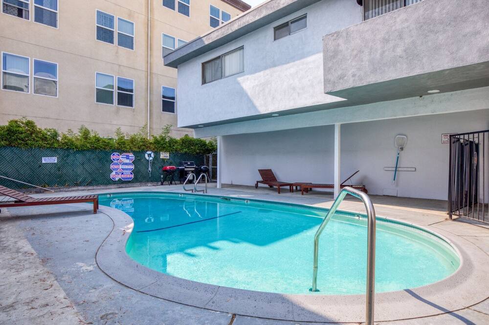 Photo of Outdoor in Valley Village