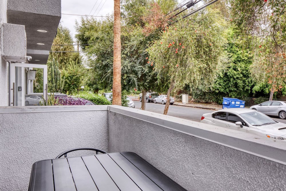 Photo of Patio Balcony in Valley Village