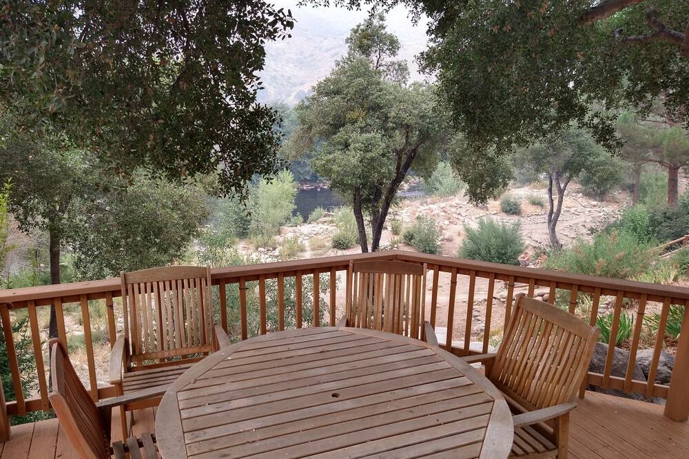 Photo of Patio Balcony in Kernville