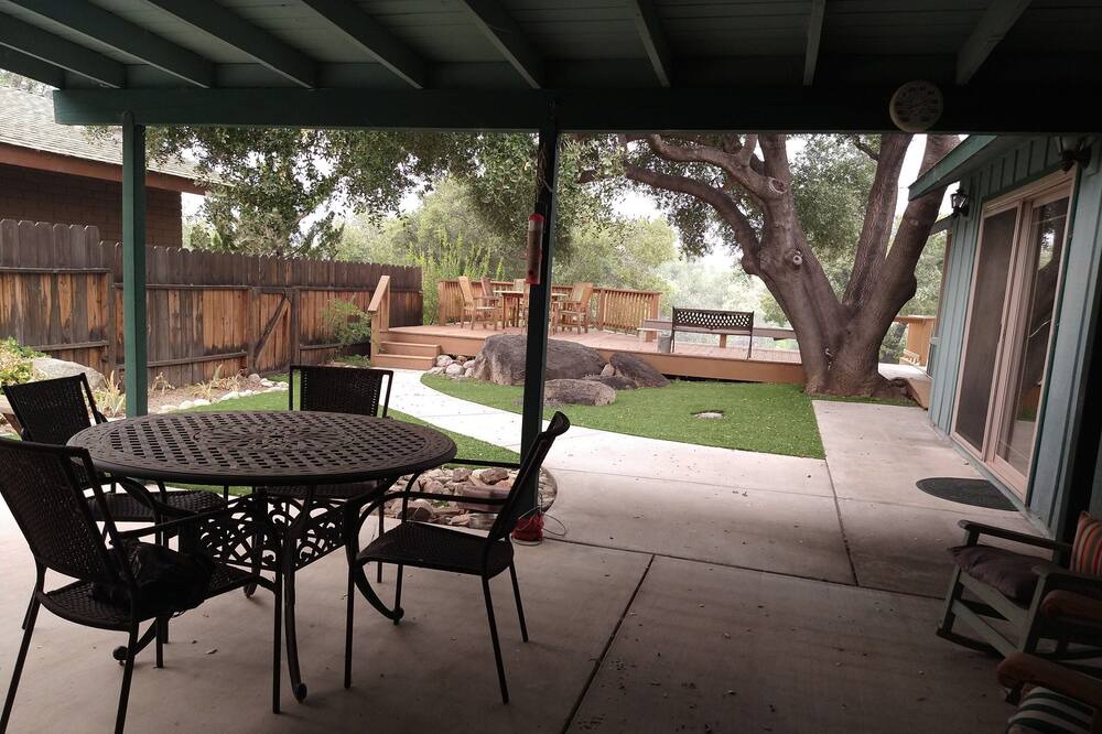 Photo of Patio Balcony in Kernville