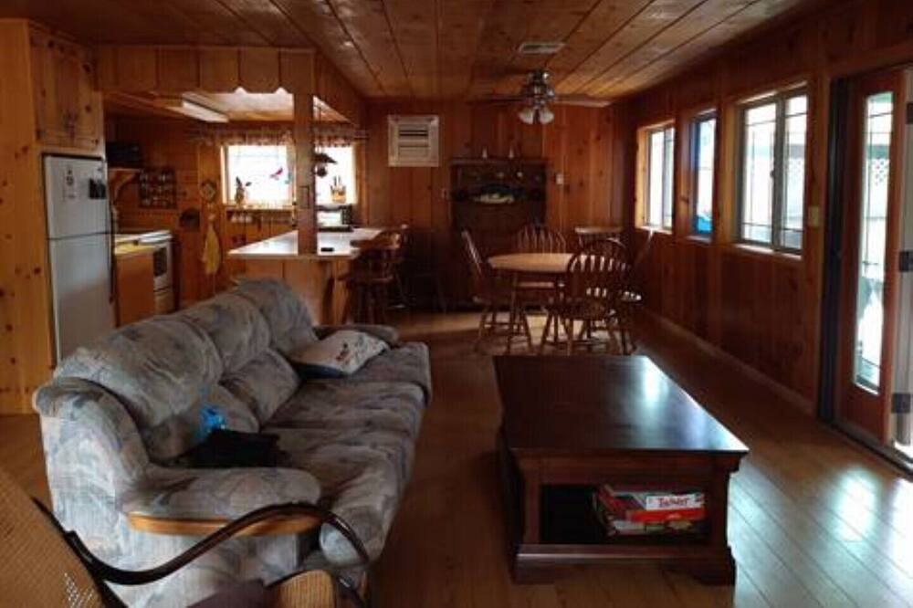 Photo of Livingroom in Kernville