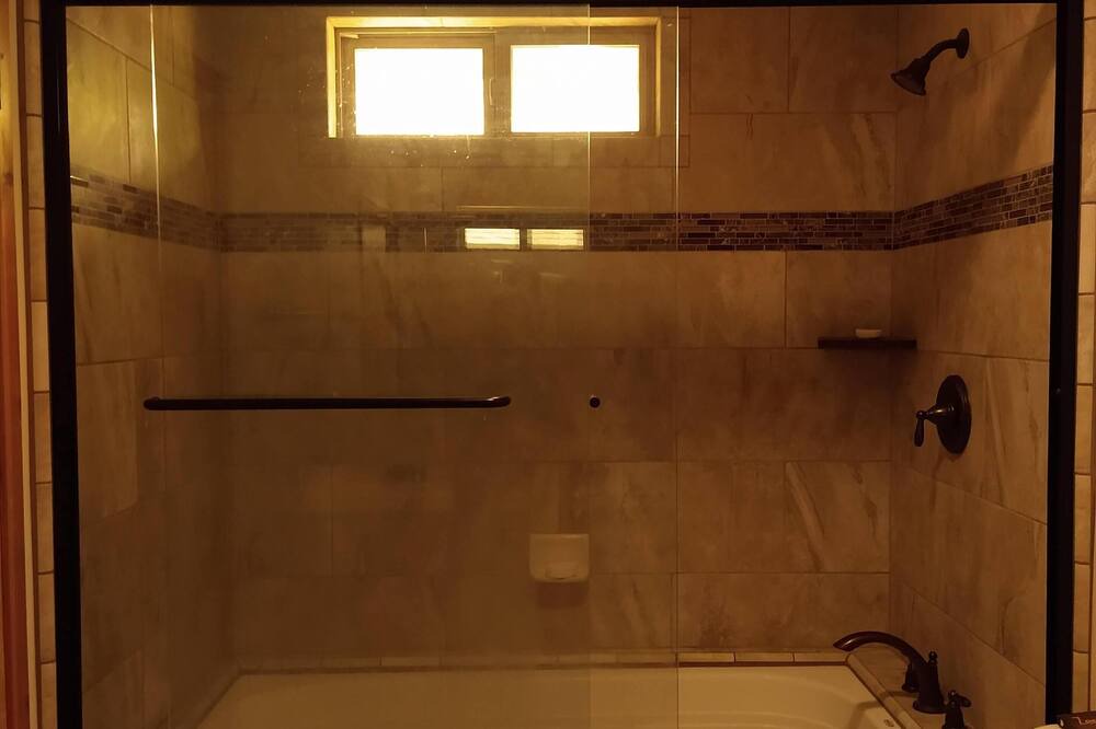 Photo of Bathroom in Kernville