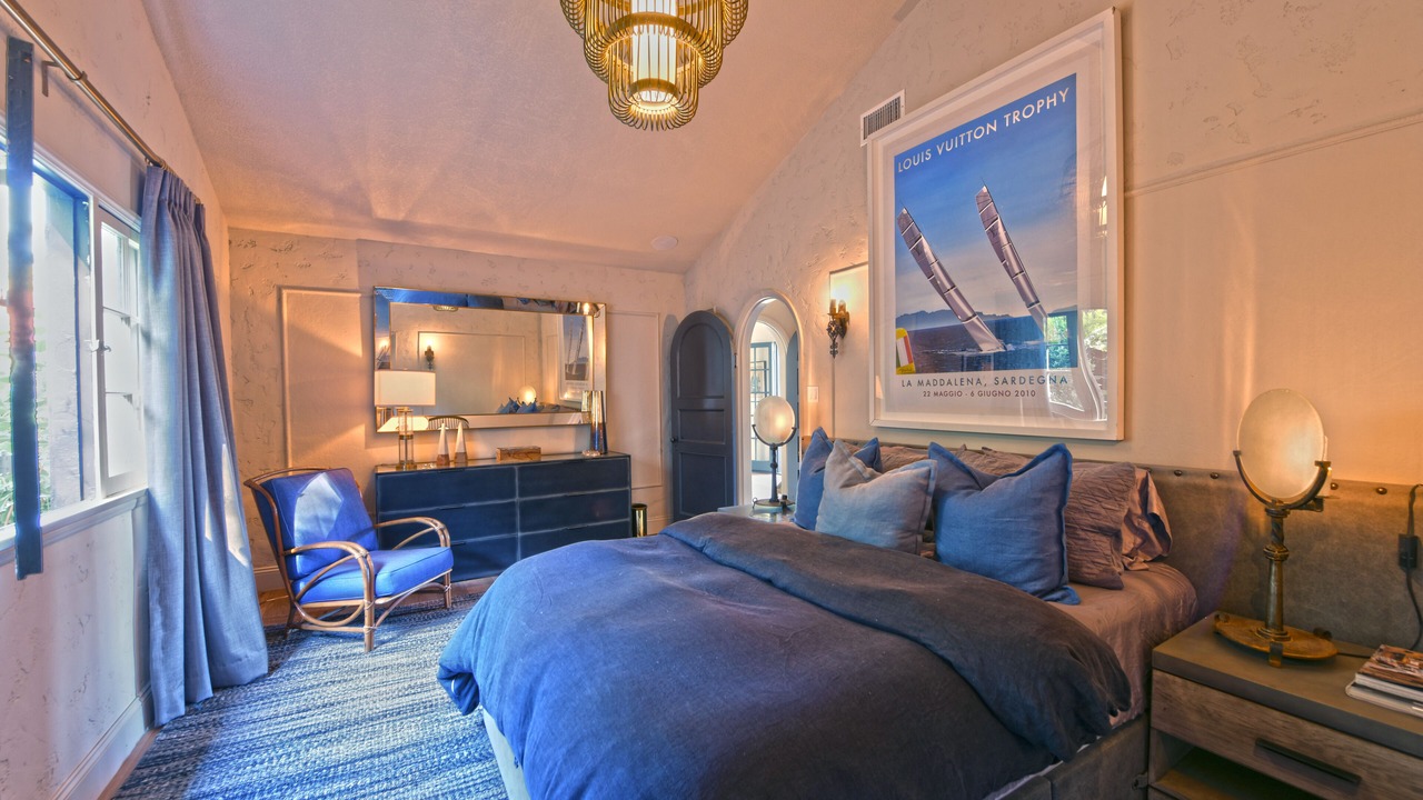 Photo of Bedroom in Beachwood Canyon