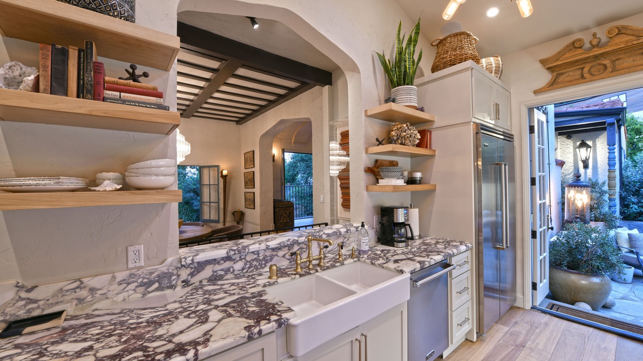 Photo of Kitchen in Beachwood Canyon