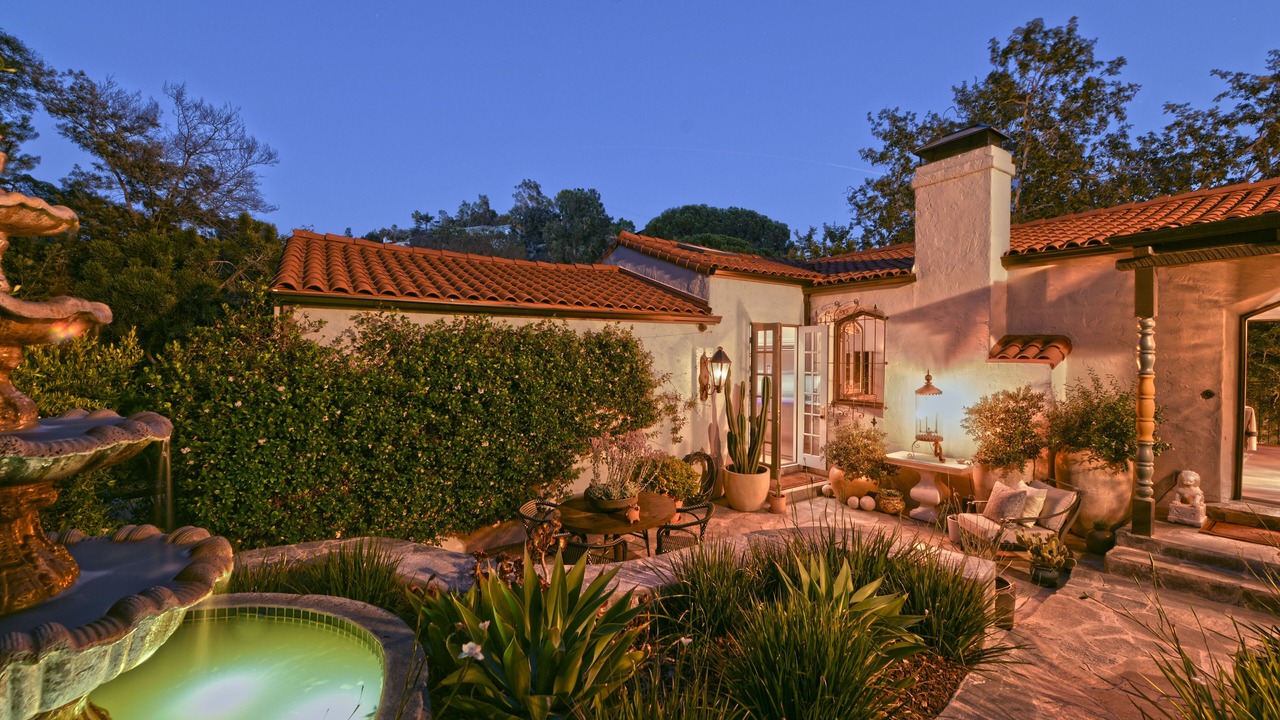 Photo of Outdoor in Beachwood Canyon