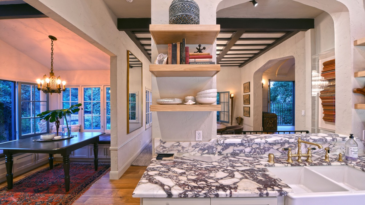 Photo of Kitchen in Beachwood Canyon