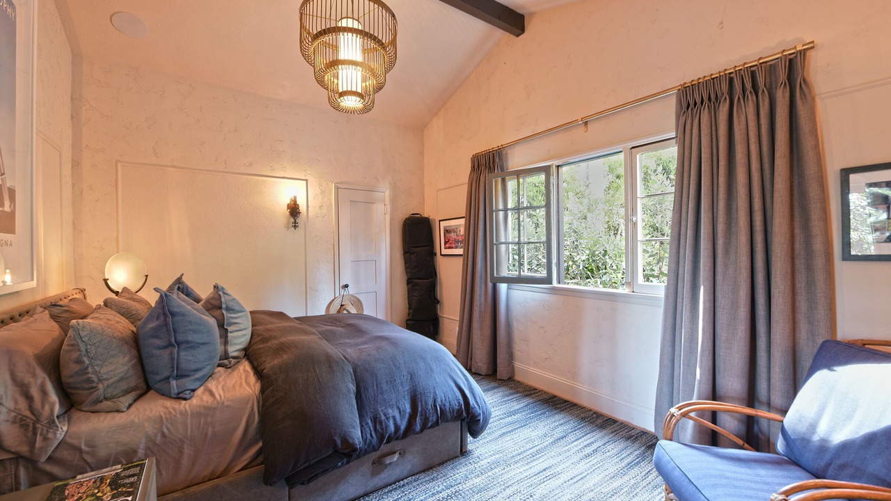 Photo of Bedroom in Beachwood Canyon