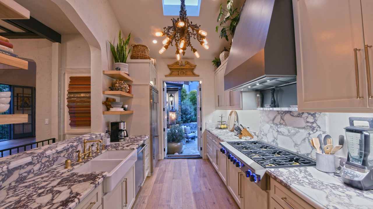 Photo of Kitchen in Beachwood Canyon