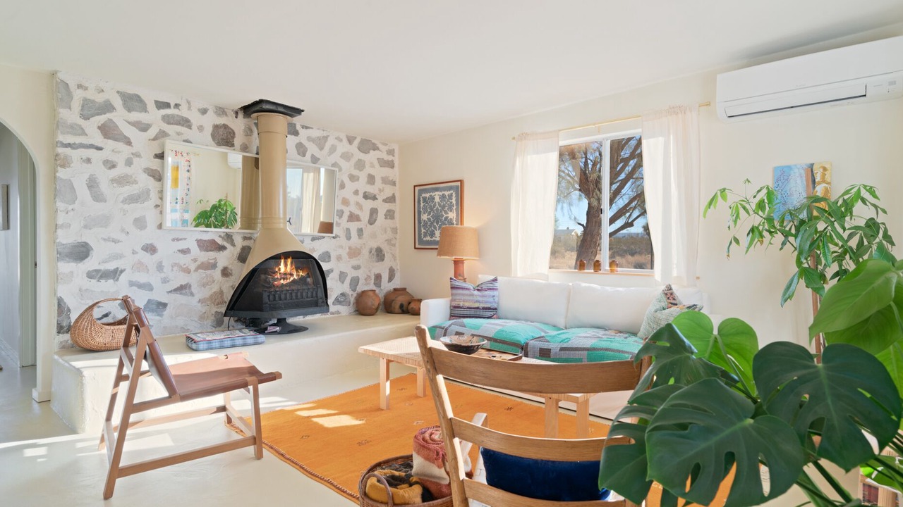 Photo of Livingroom in Landers