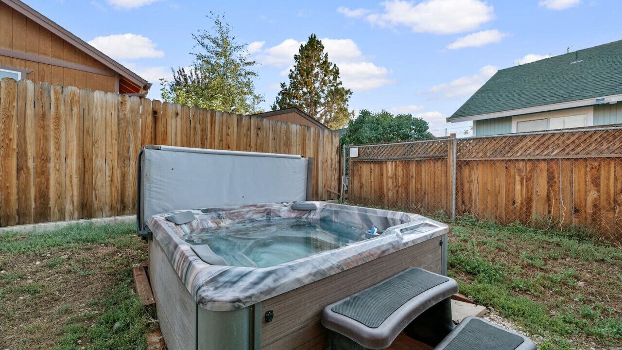 Photo of Outdoor in Woodlands