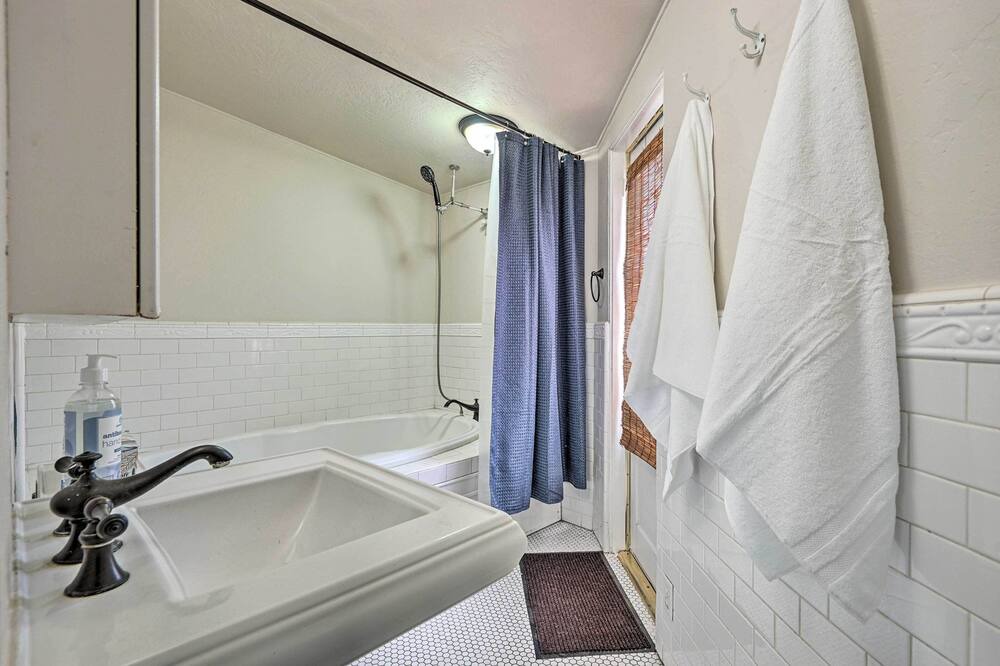 Photo of Bathroom in Riverside