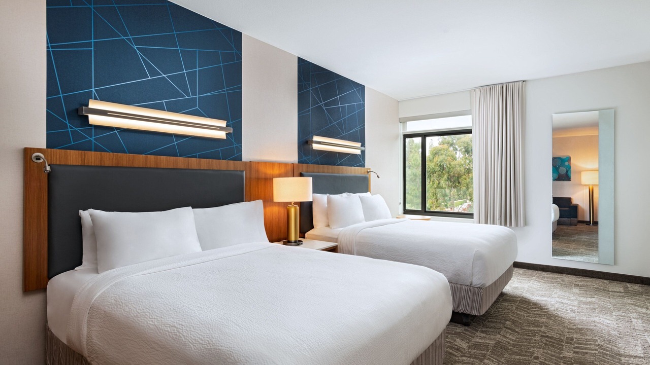 Photo of Bedroom in Anaheim Resort