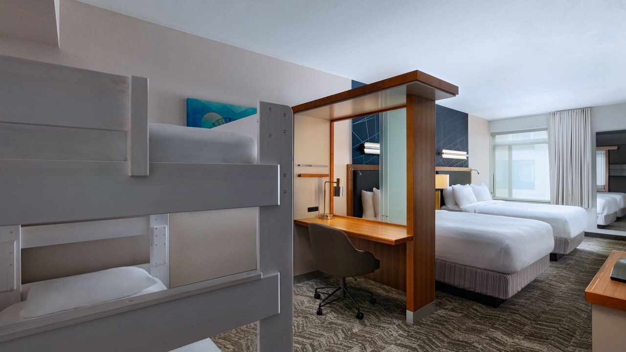 Photo of Bedroom in Anaheim Resort
