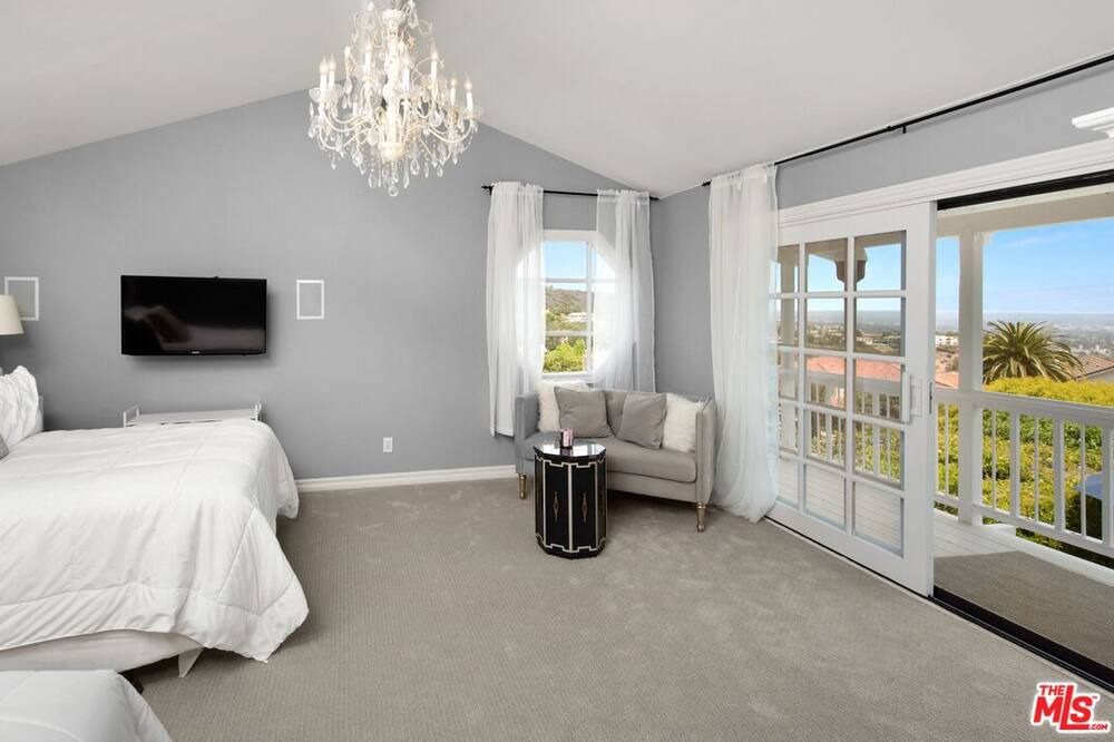 Photo of Bedroom in Pacific Palisades
