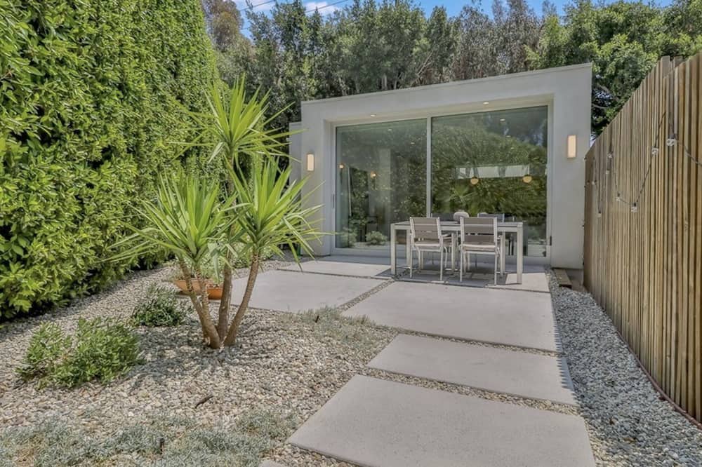Photo of Patio Balcony in Sawtelle