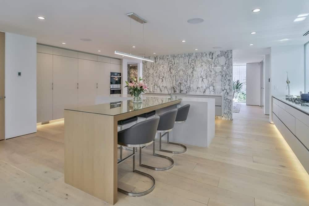 Photo of Kitchen in Sawtelle