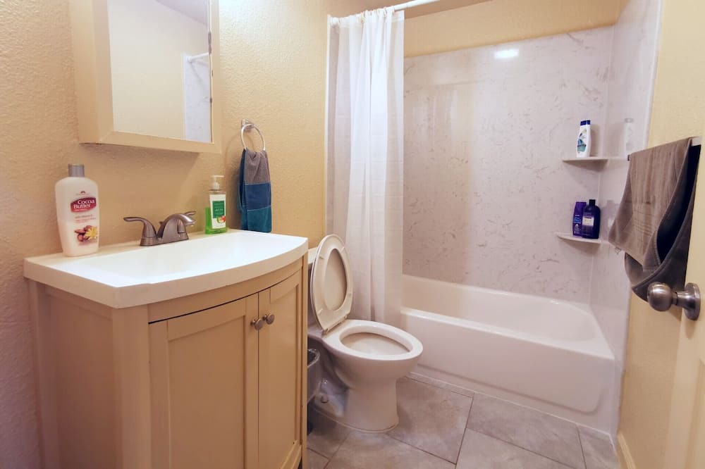 Photo of Bathroom in Vallejo