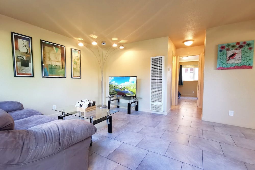 Photo of Livingroom in Vallejo