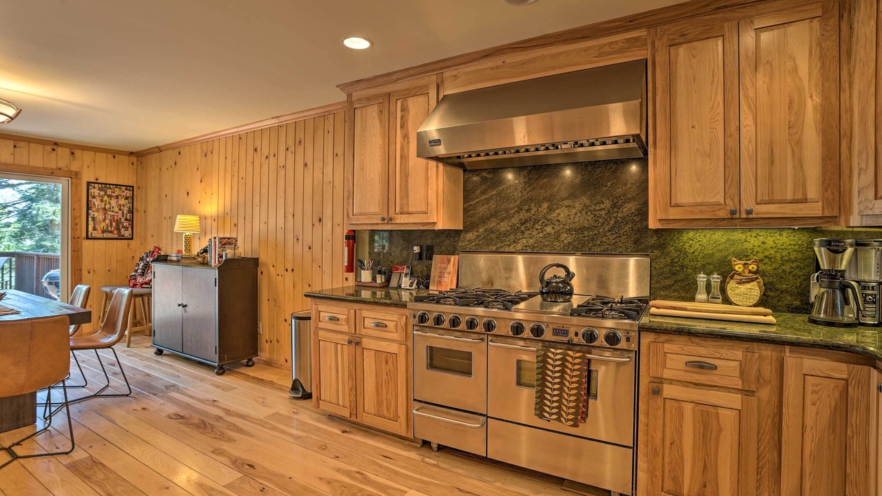 Photo of Kitchen in Blue Jay
