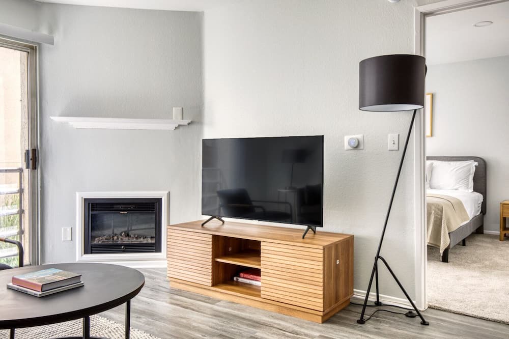 Photo of Bedroom in Sherman Oaks