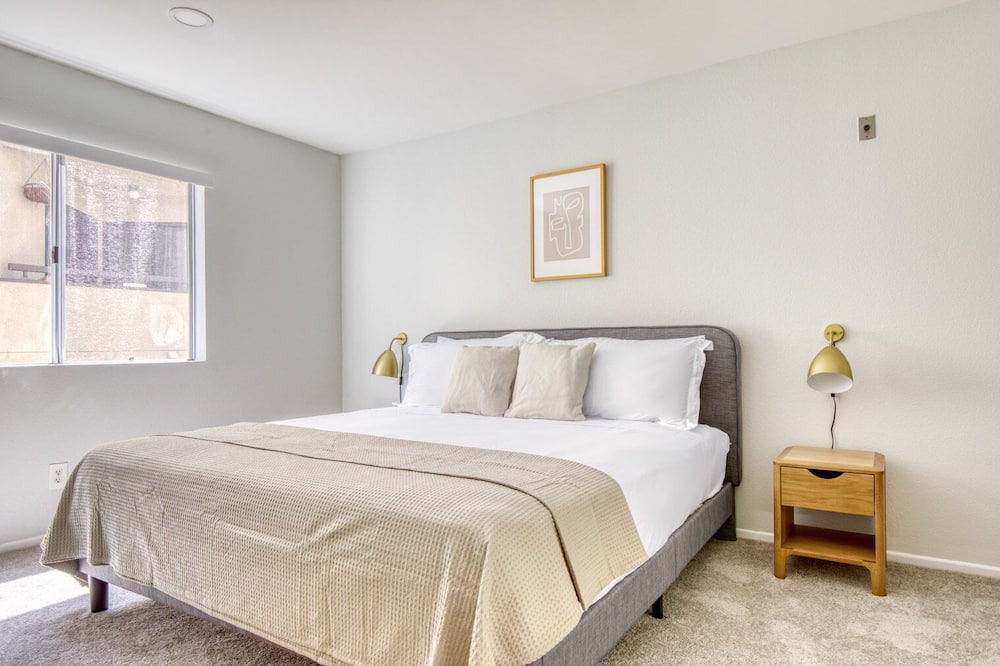 Photo of Bedroom in Sherman Oaks