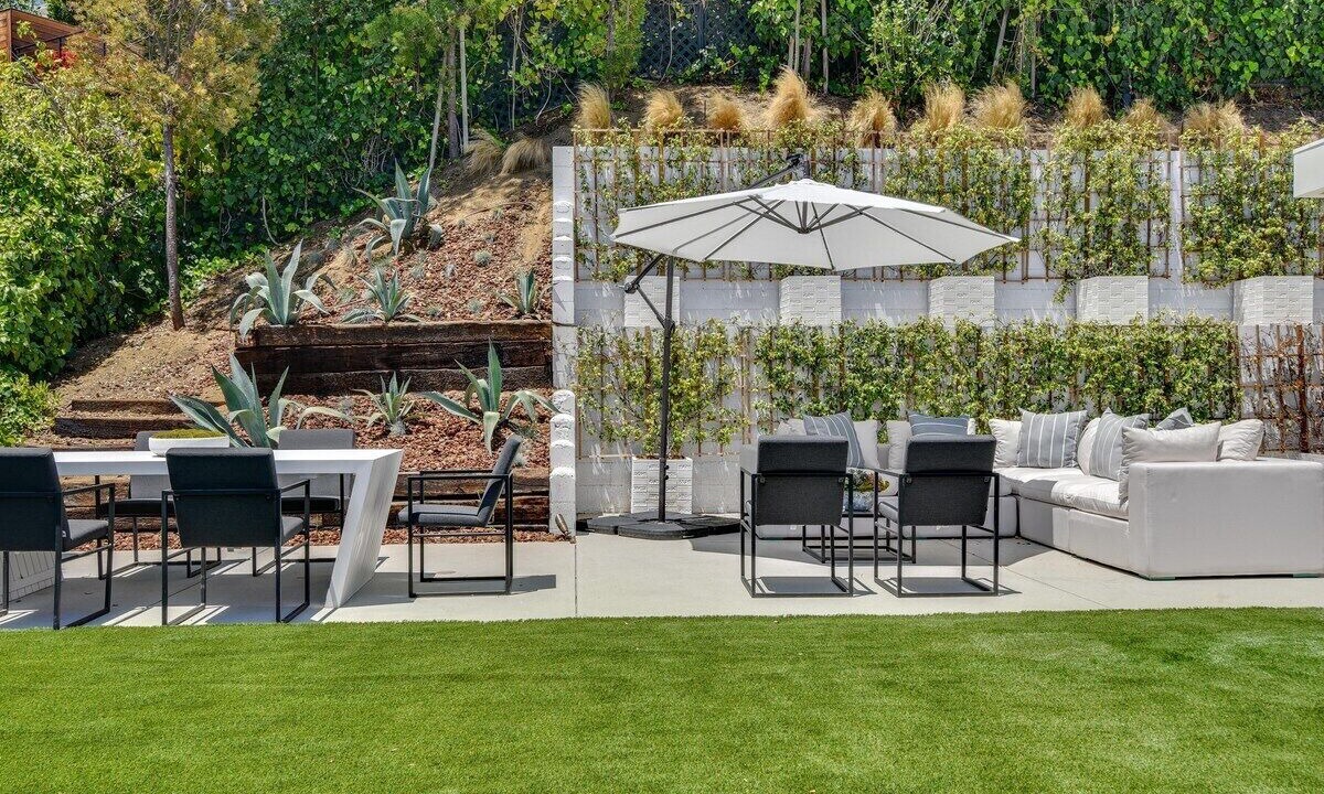 Photo of Outdoor in Beverly Hills