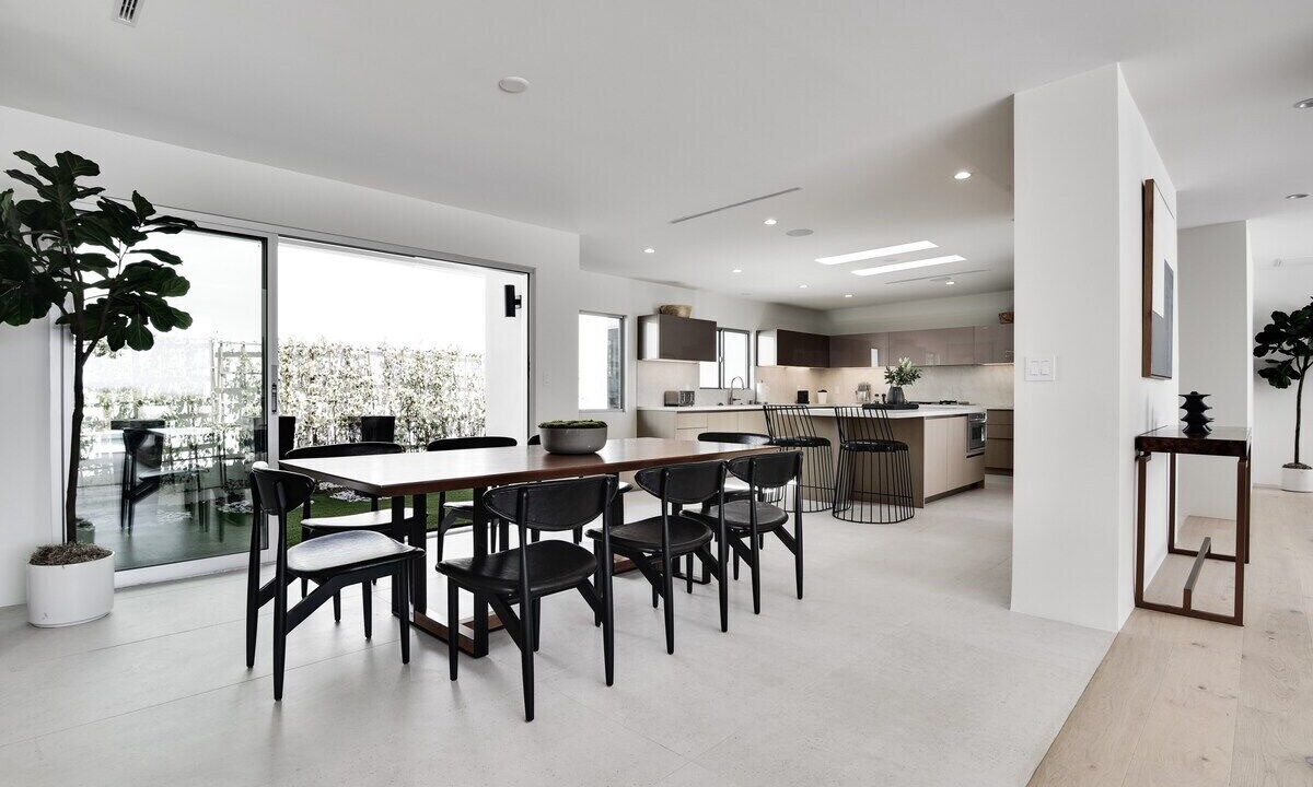 Photo of Livingroom in Beverly Hills