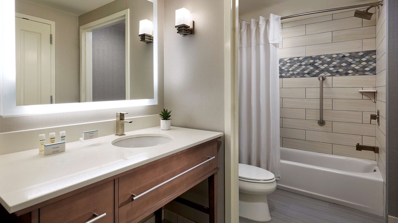 Photo of Bathroom in North Redondo