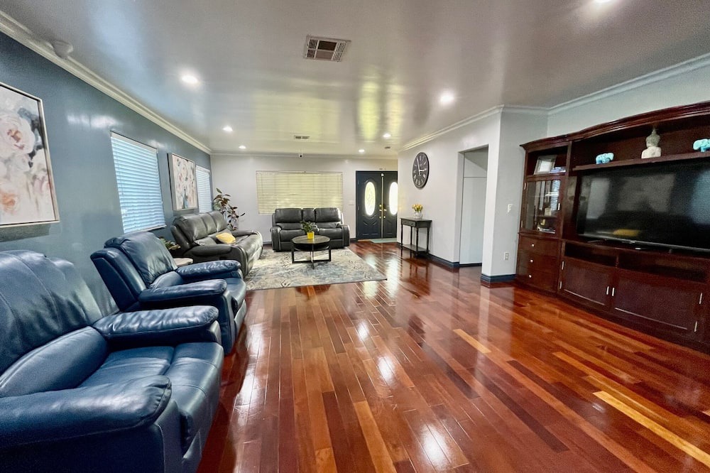 Photo of Livingroom in Rosemead