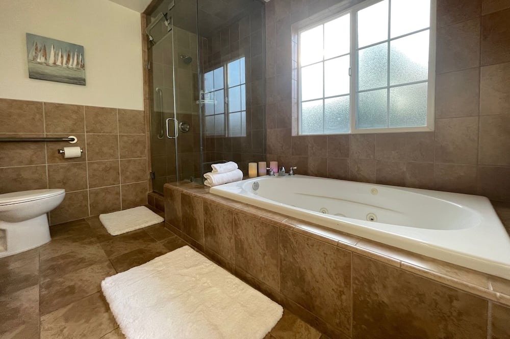 Photo of Bathroom in Rosemead
