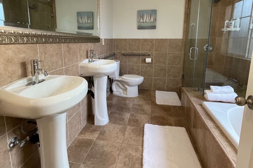 Photo of Bathroom in Rosemead