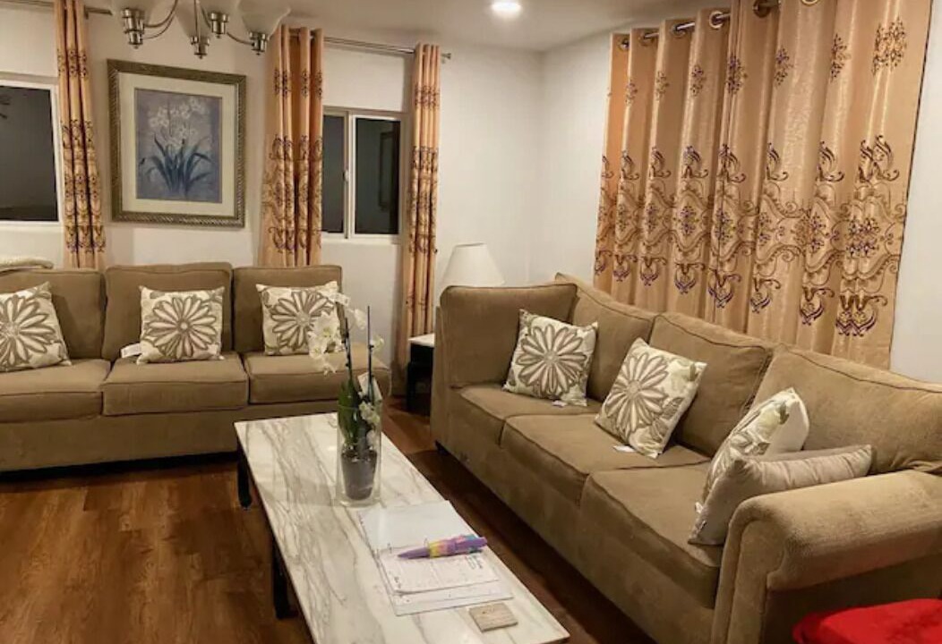 Photo of Livingroom in North Central